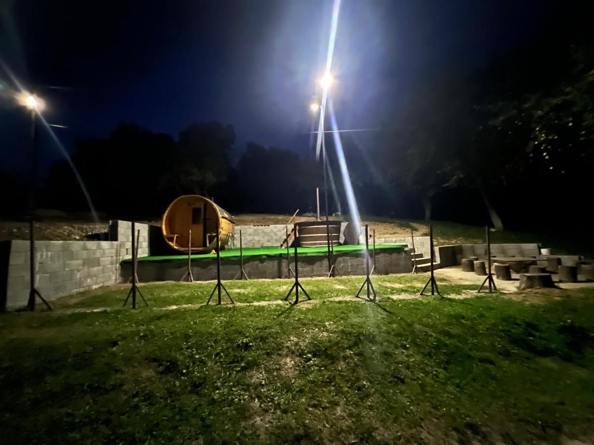 Casa Radu Lui Anghel Villa Barbuletu Bagian luar foto