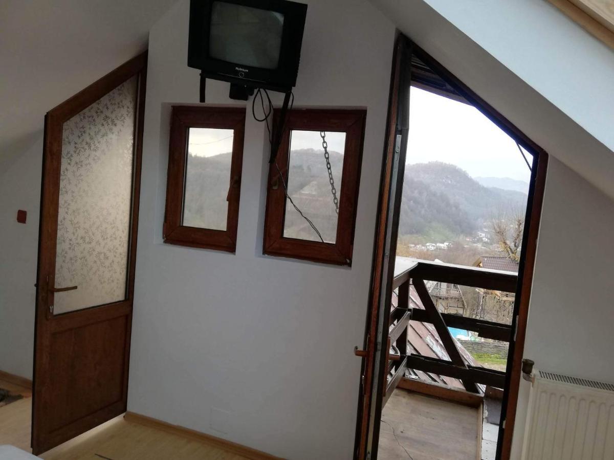 Casa Radu Lui Anghel Villa Barbuletu Bagian luar foto
