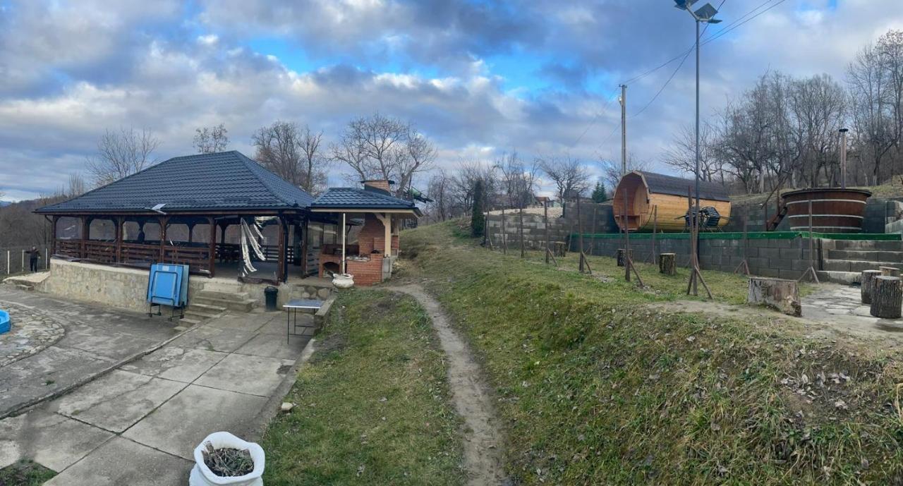 Casa Radu Lui Anghel Villa Barbuletu Bagian luar foto